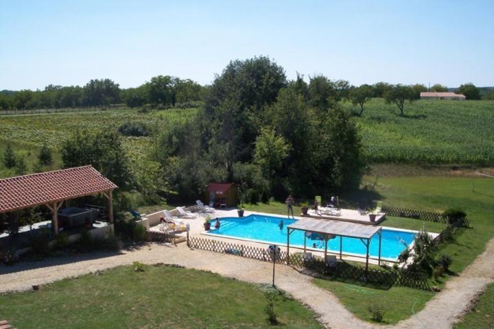 L'Hermitage Des 4 Saisons Hotel La Gonterie-Boulouneix Buitenkant foto